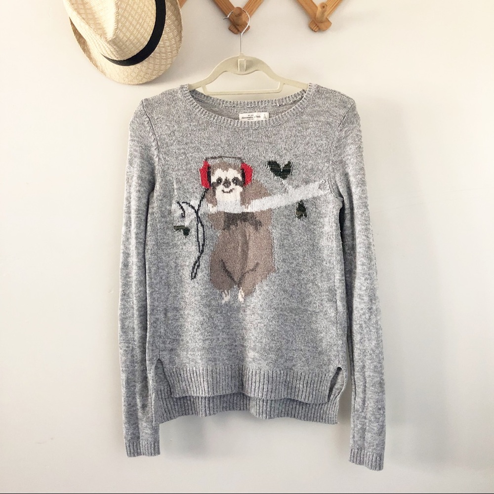 A & F Gray Sloth Sweater // Small